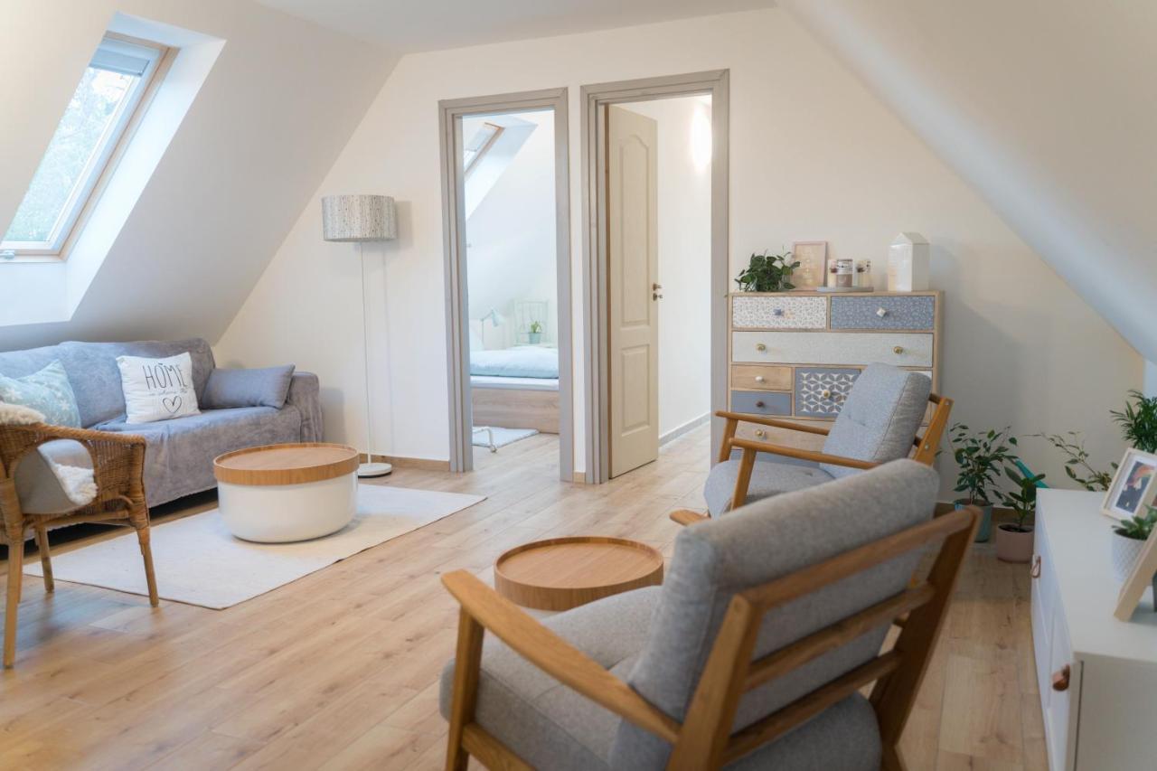 Hegyestu-laba Vendeghaz Ferienhaus *